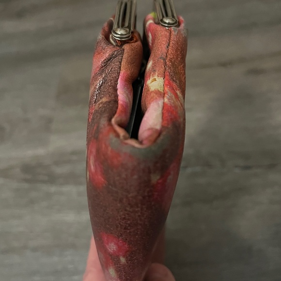 HOBO Lauren Clutch Wallet Floral Leather - Picture 6 of 8